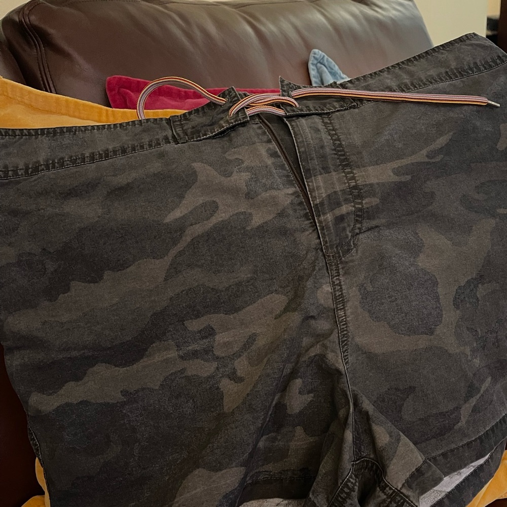 Paul Smith Shell Shorts - image 1